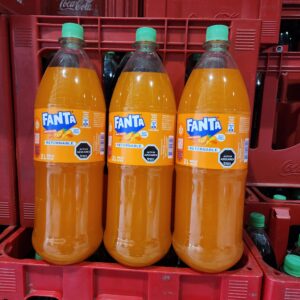 Fanta 2Litros x8 unidades (Retornable)